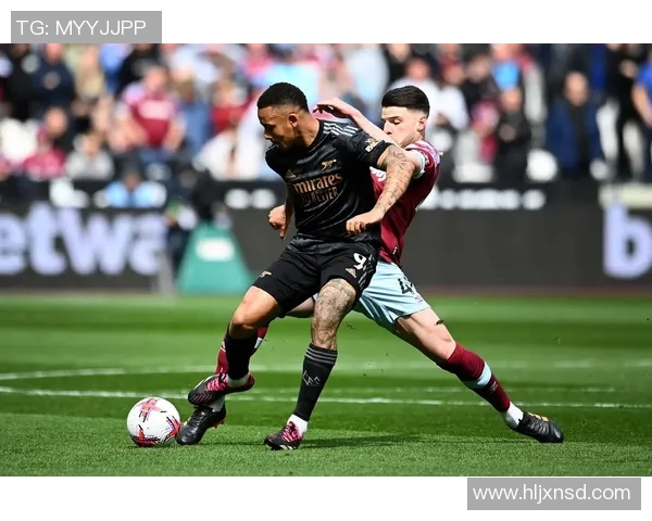 英超联赛因疫情暂停,球员和教练均进入自我隔离状态